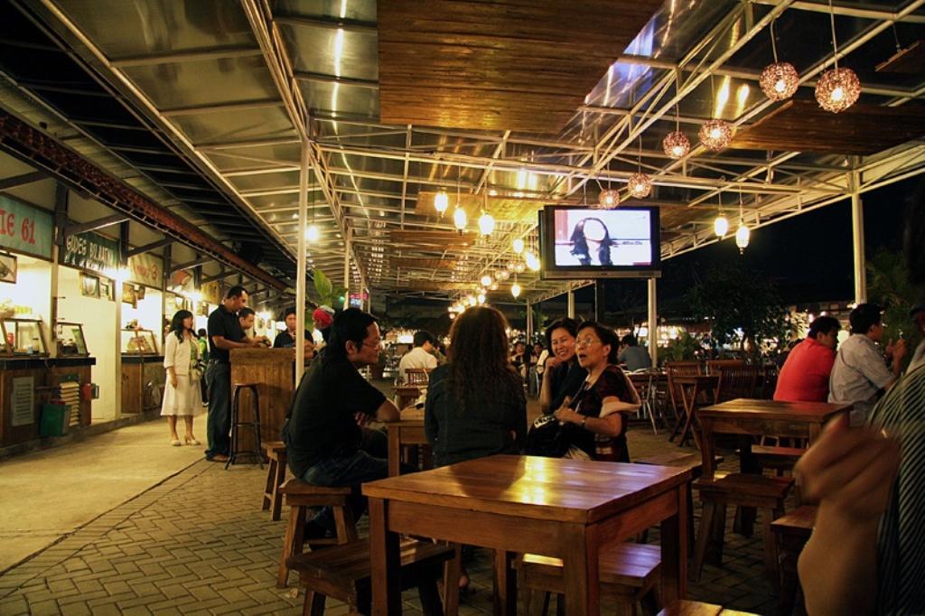 Hyper Inn Bandung Exterior foto